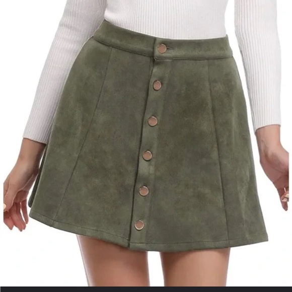 - OLIVE SUEDE MINI BUTTON DOWN A LINE SKIRT *NWT* - Picture 1 of 5
